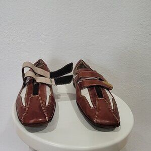 MEN'S GUESS BROWN CASUAL SHOE SIZE 10